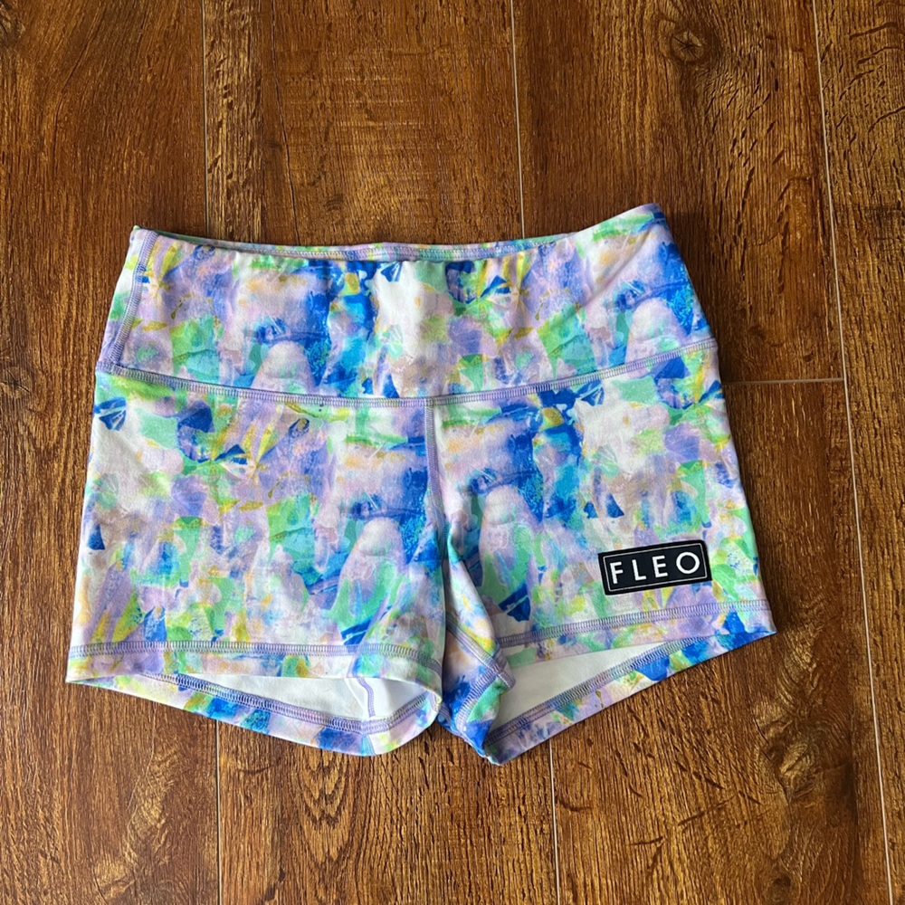 Fleo spandex shorts. Size small